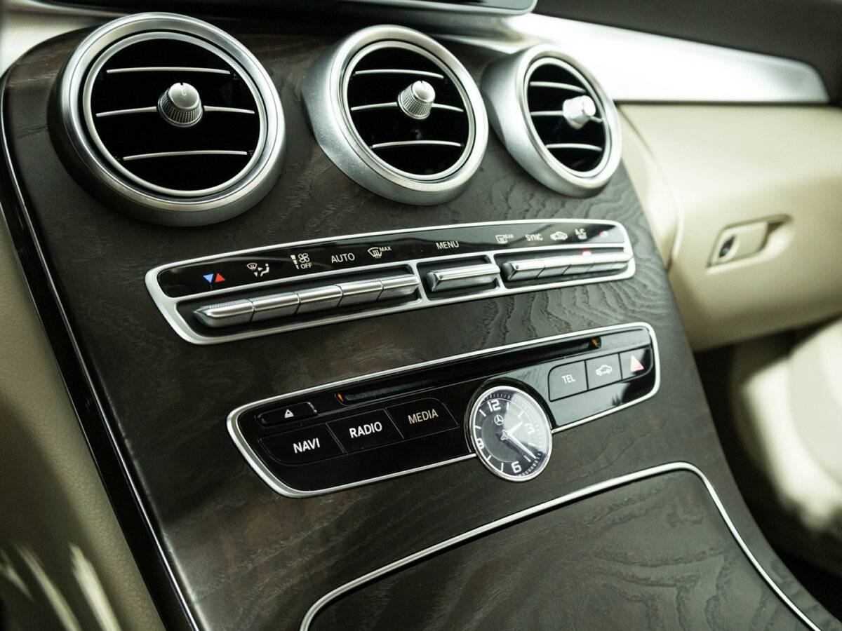 Б/У Мерседес-Бенц Ц-Класс 2016 года. Фото: #15