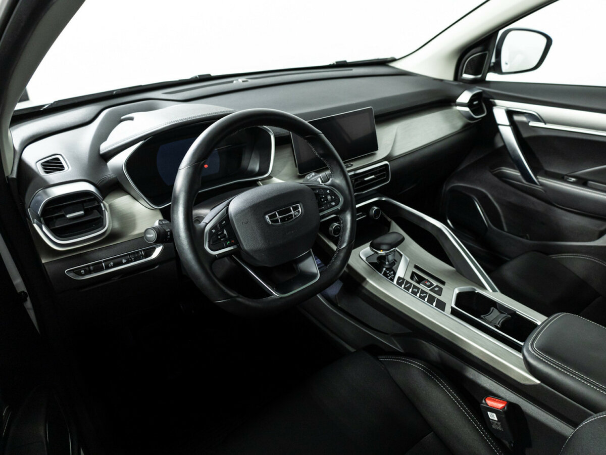 Б/У Джили Кулрэй 2023 года. Фото: #8