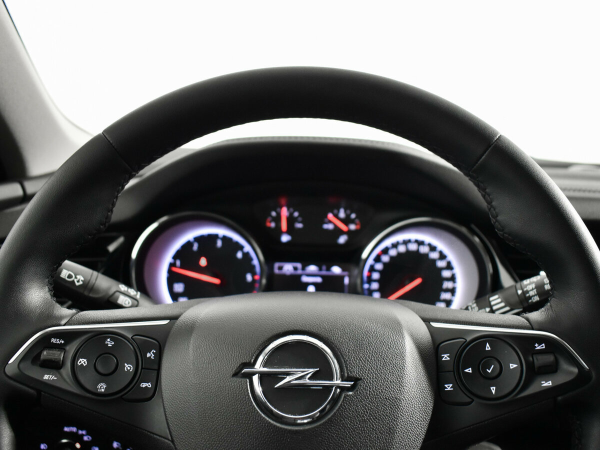 Б/У Опель Инсигния 2020 года. Фото: #12