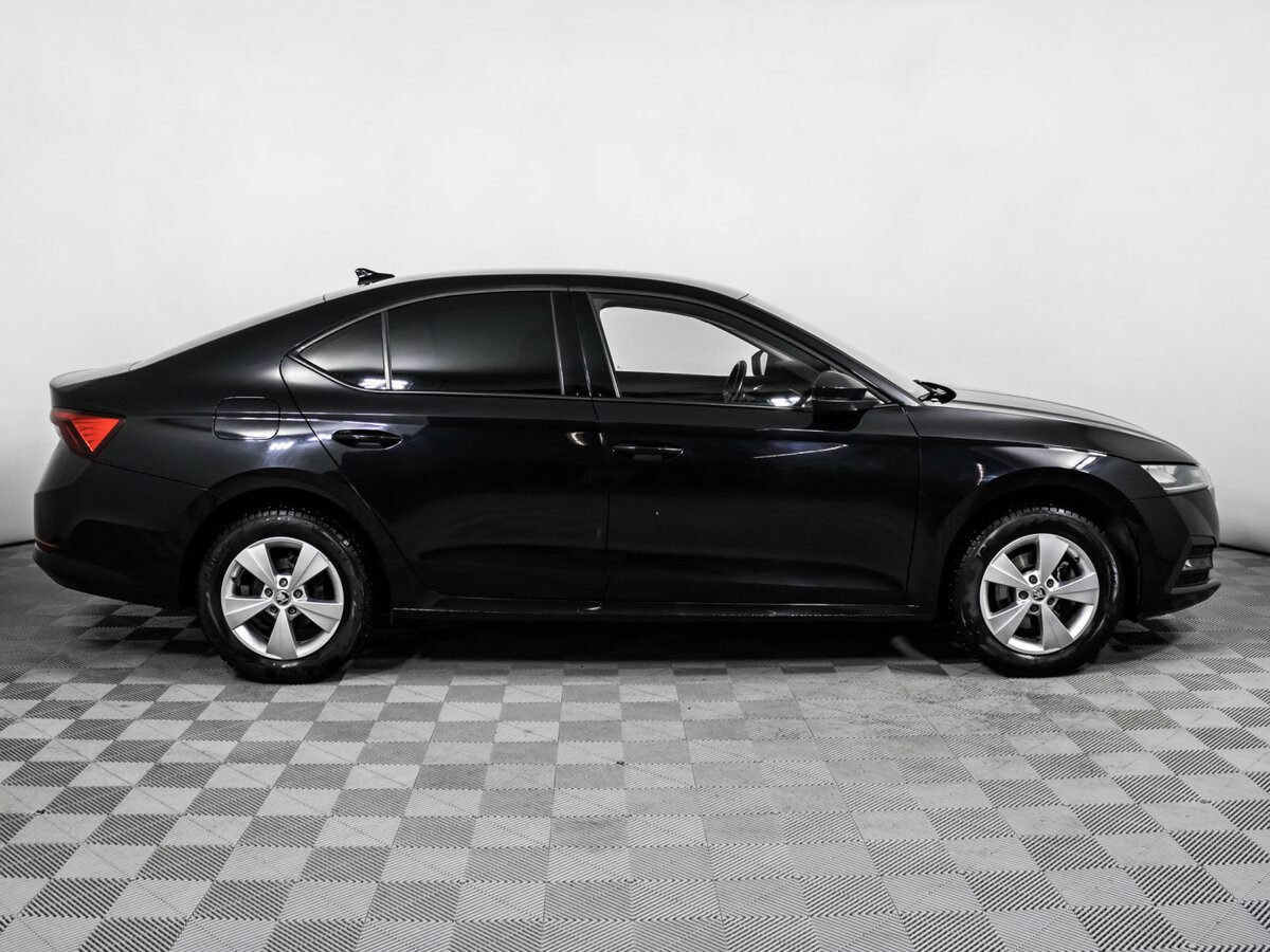 Б/У Шкода Октавия 2020 года. Фото: #3