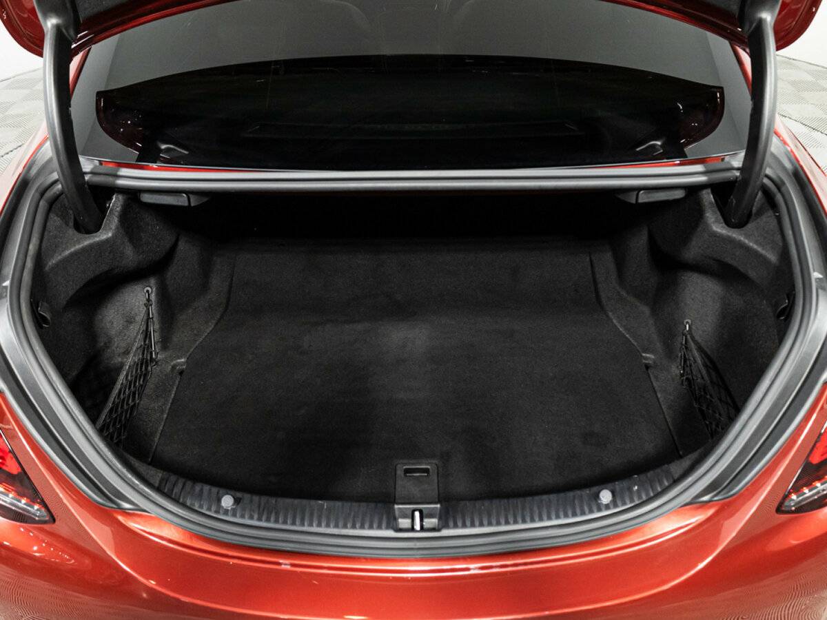 Б/У Мерседес-Бенц Ц-Класс 2019 года. Фото: #18