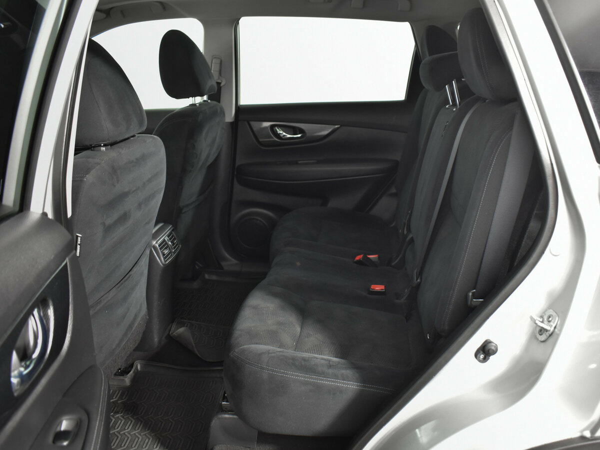 Б/У Ниссан Икс-Трейл 2015 года. Фото: #10