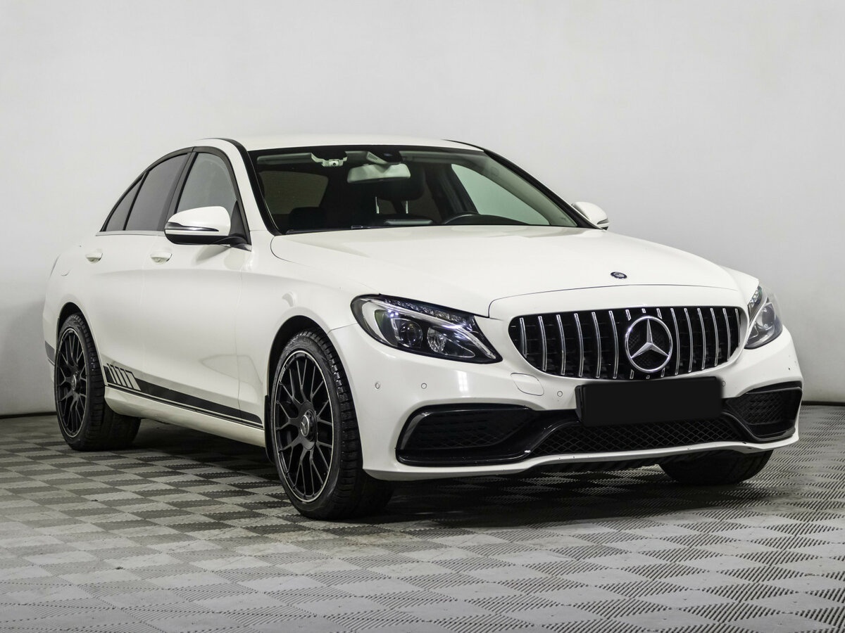 Б/У Мерседес-Бенц Ц-Класс 2017 года. Фото: #2