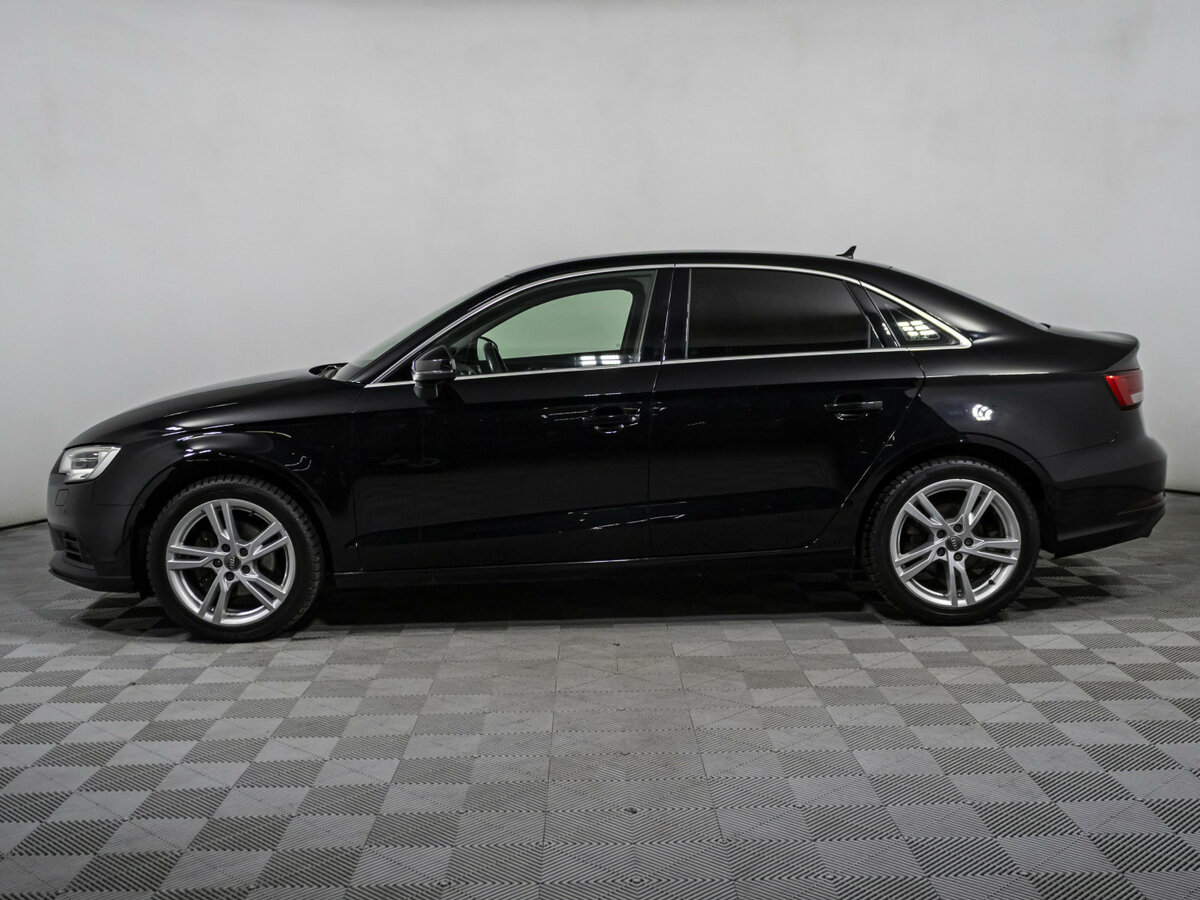 Б/У Ауди А3 2017 года. Фото: #7