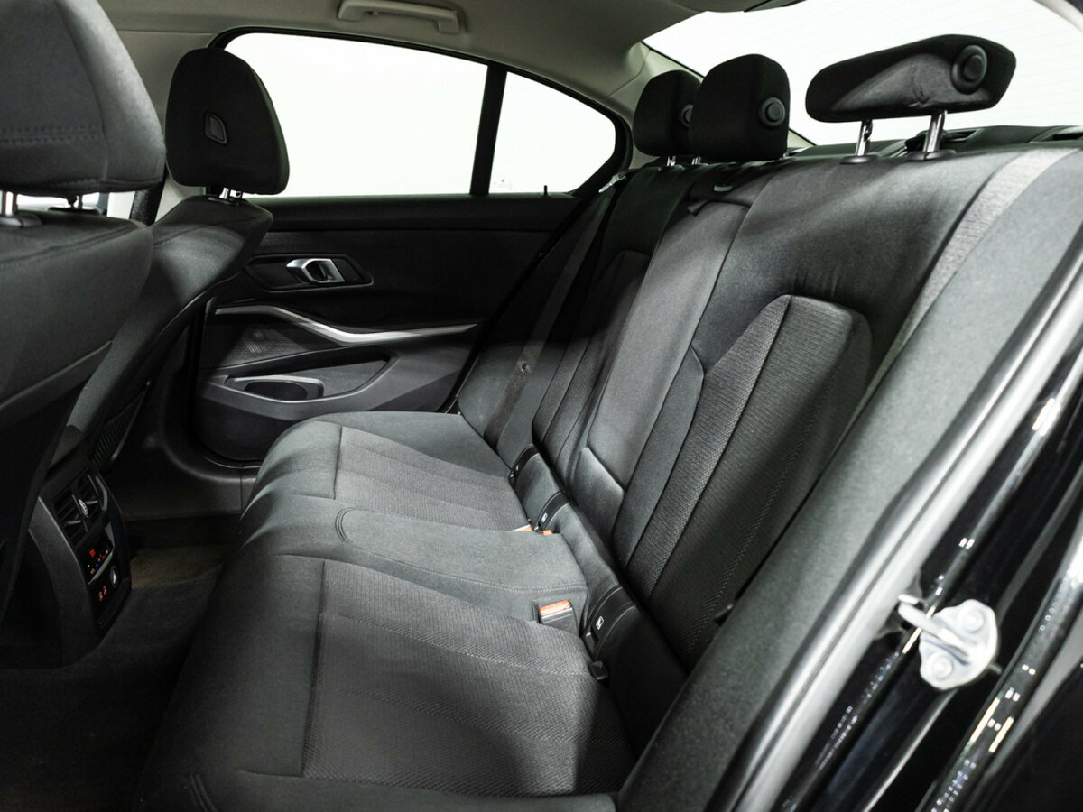 Б/У БМВ 3 серии 2019 года. Фото: #7