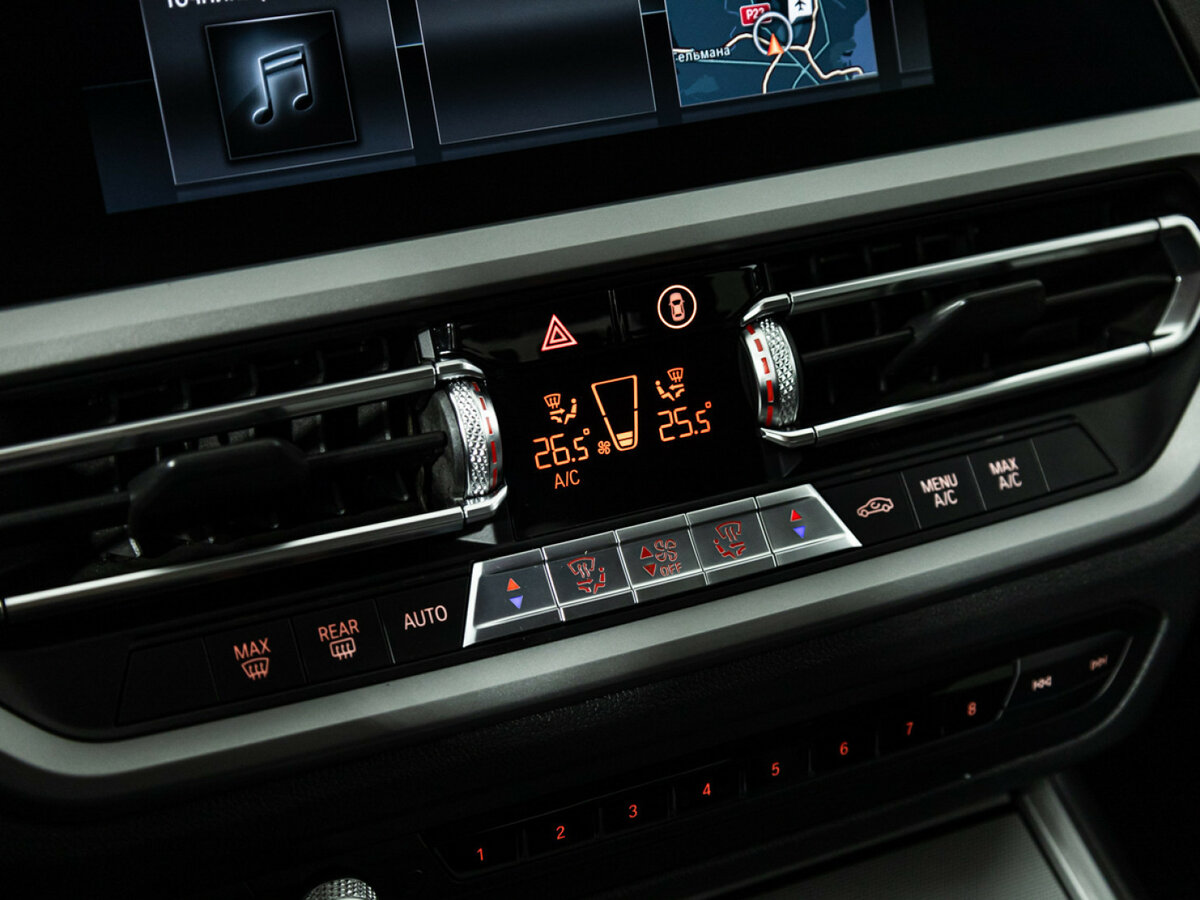 Б/У БМВ 3 серии 2019 года. Фото: #14