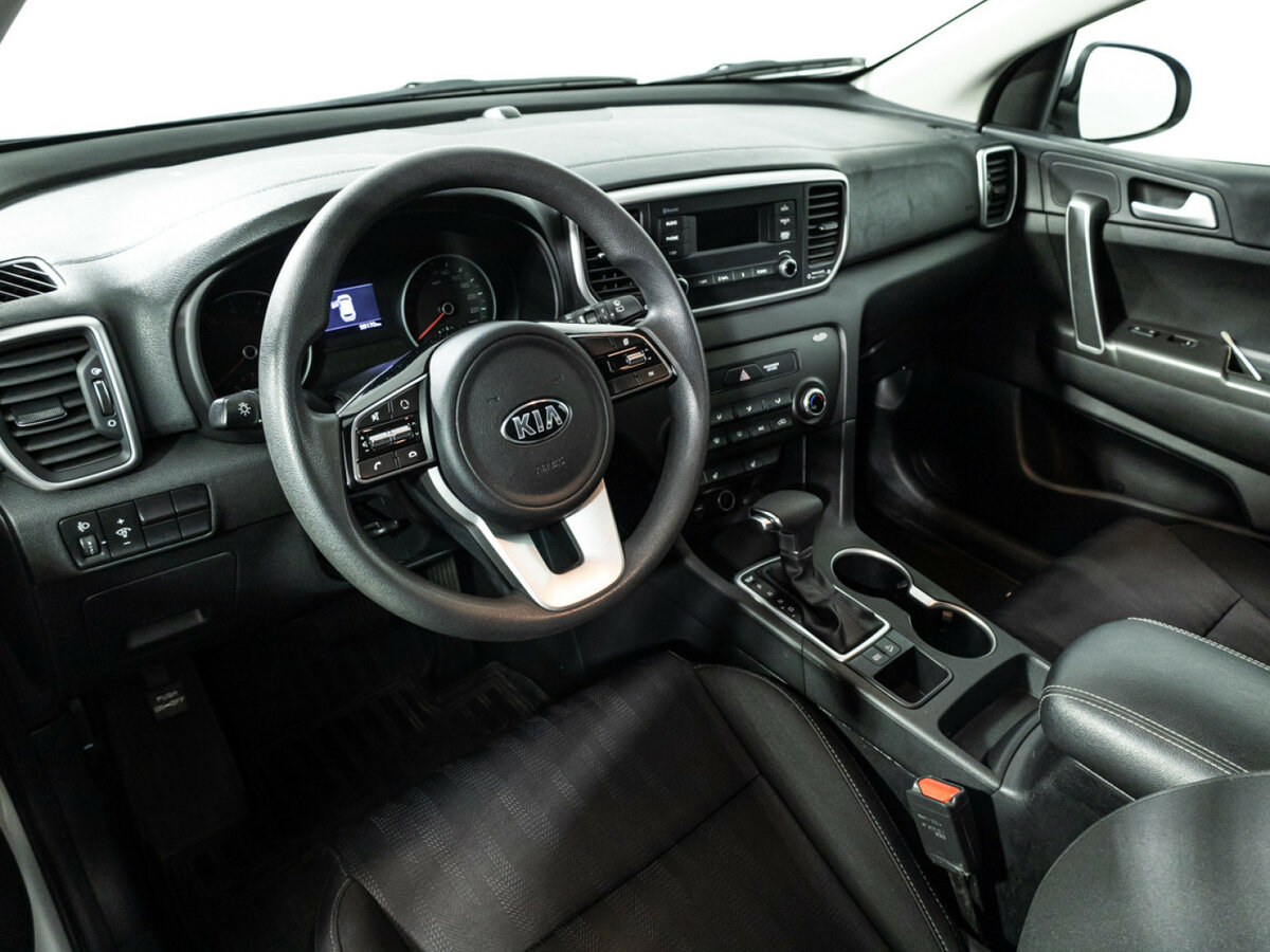 Б/У Киа Спортейдж 2018 года. Фото: #10