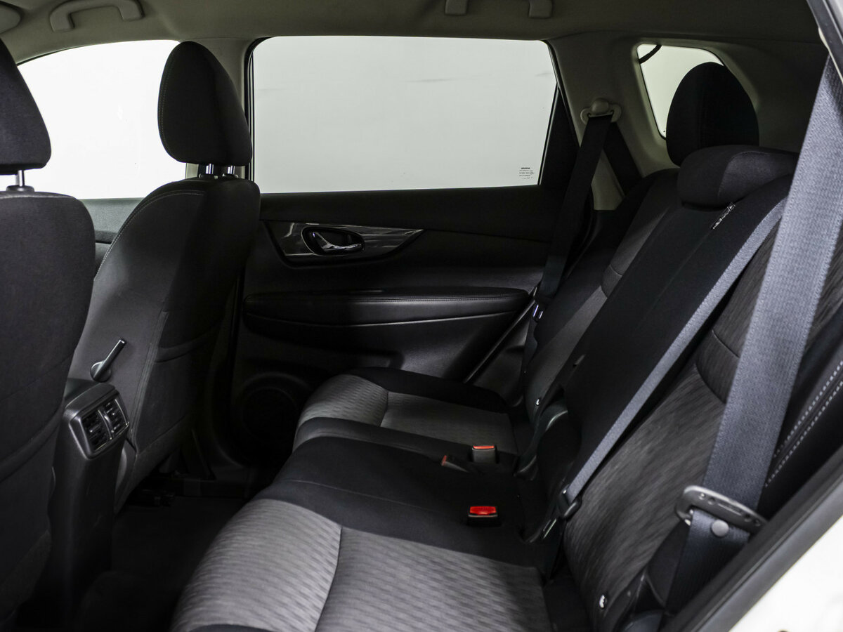 Б/У Ниссан Икс-Трейл 2019 года. Фото: #10