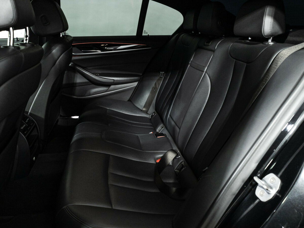 Б/У БМВ 5 серии 2017 года. Фото: #9