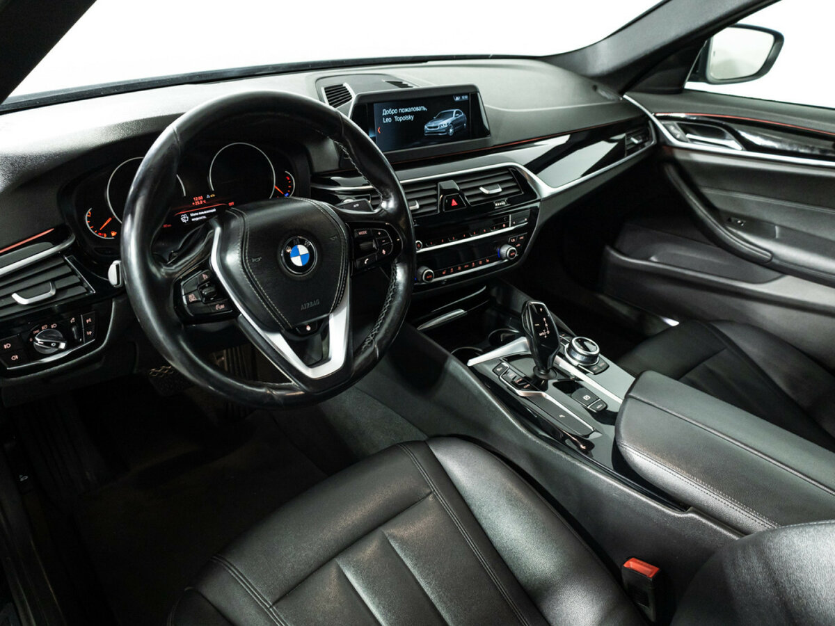 Б/У БМВ 5 серии 2017 года. Фото: #10