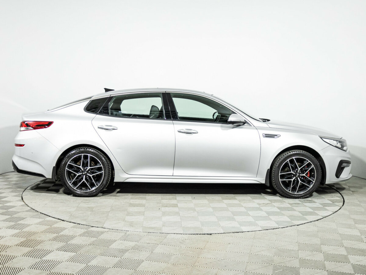 Б/У Киа Оптима 2018 года. Фото: #3