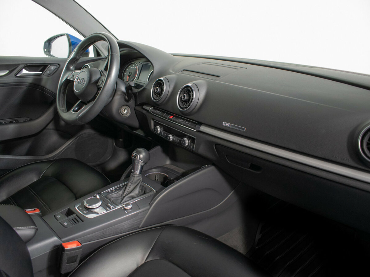 Б/У Ауди А3 2019 года. Фото: #6